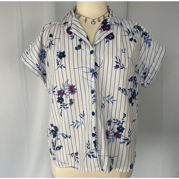 Vintage Top Plus Size 1X White Purple Floral Stripe Short Sleeve Casual Cottage - Picture 1 of 9